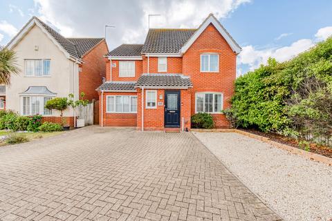 4 bedroom detached house for sale, Stimpson Close, Lowestoft