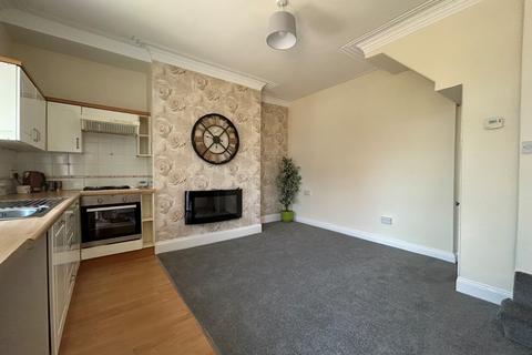 12 Beacon Street, Bank Top, Bradford, BD7 4PD