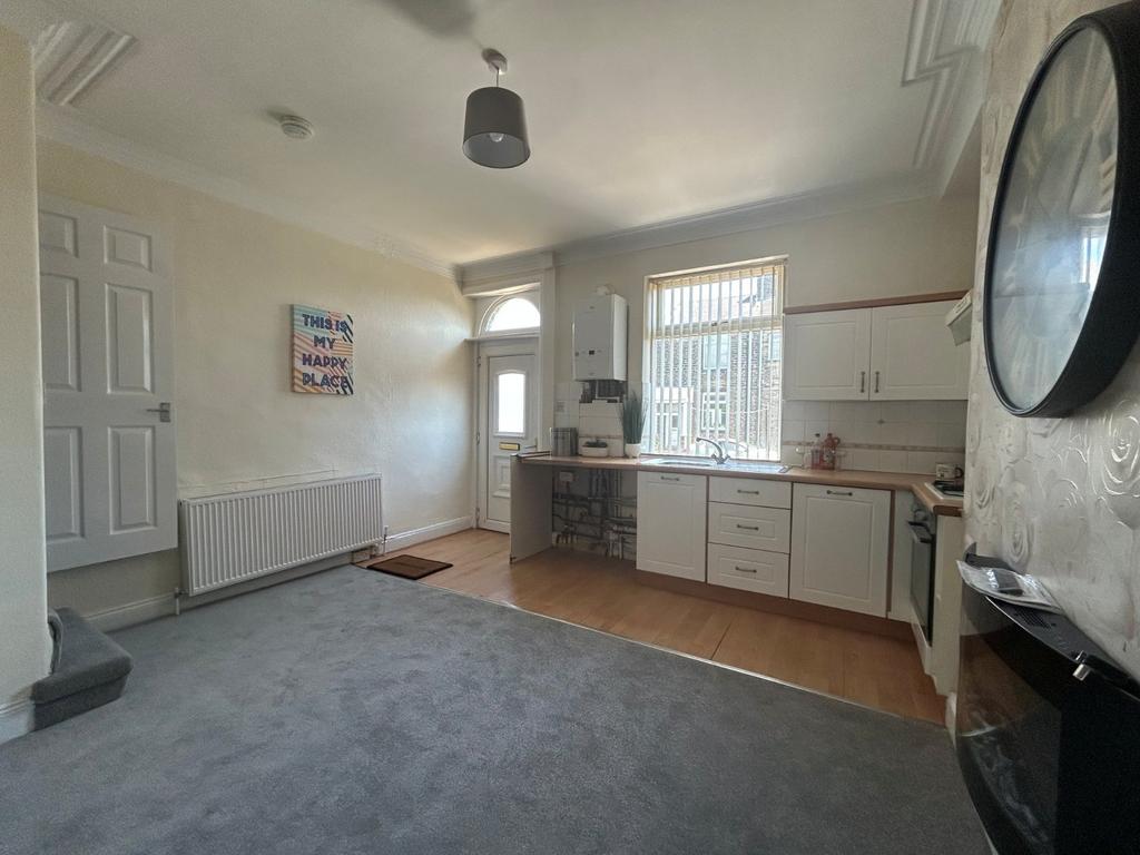 Kitchen/ Lounge
