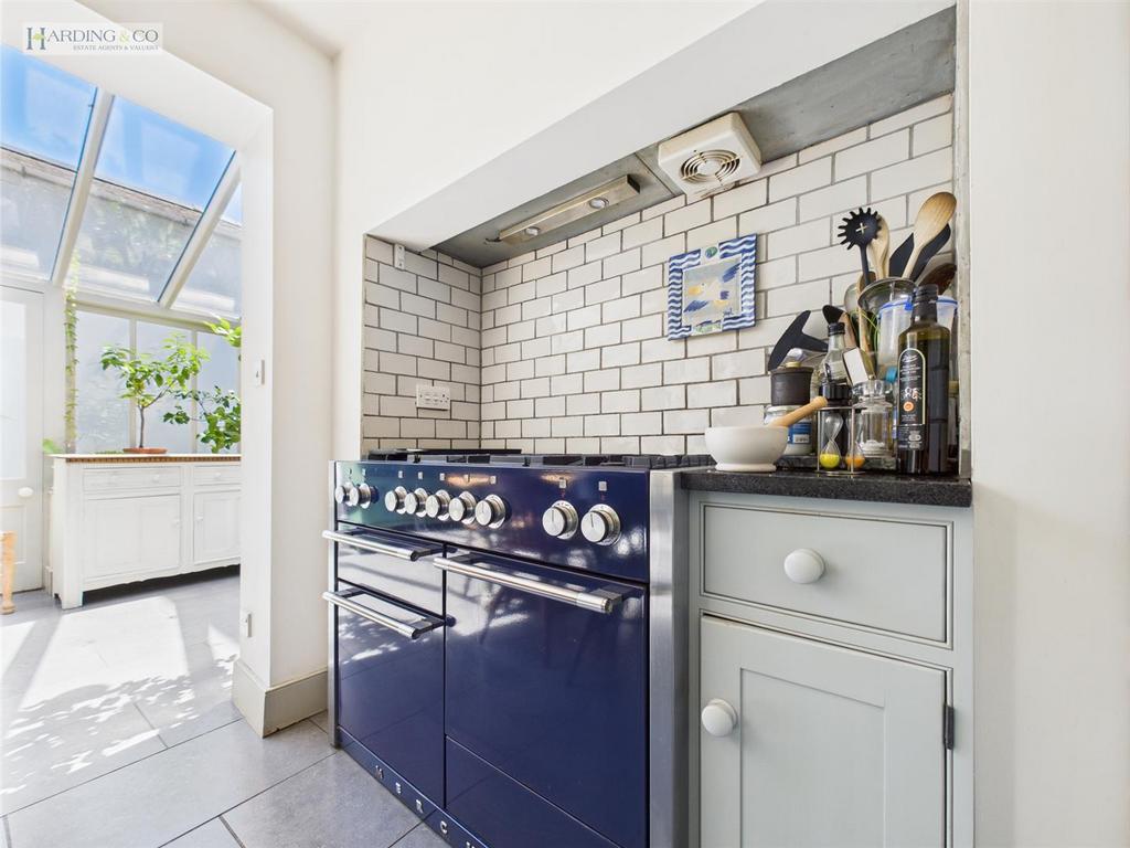 Kitchen.jpg