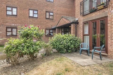 1 bedroom retirement property for sale, St. Georges Road, Surrey KT15