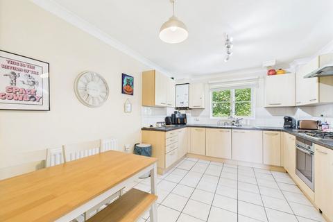 undefined, Granary Close, Horsham RH12