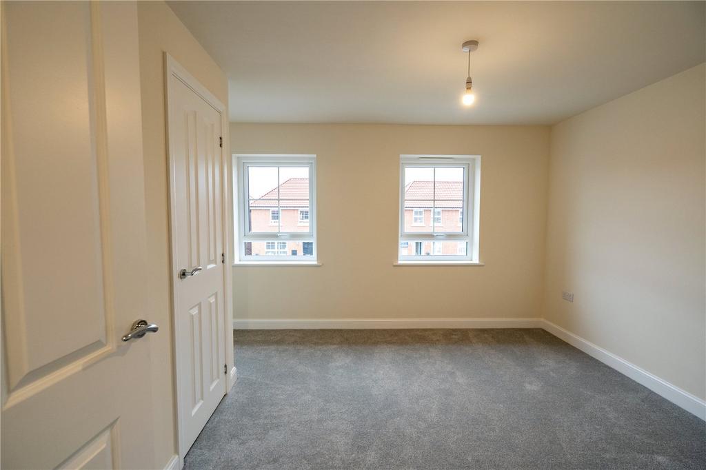 Bedroom 1 (2)