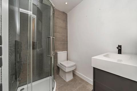 3 bedroom flat for sale, Camberwell Road, Camberwell, SE5