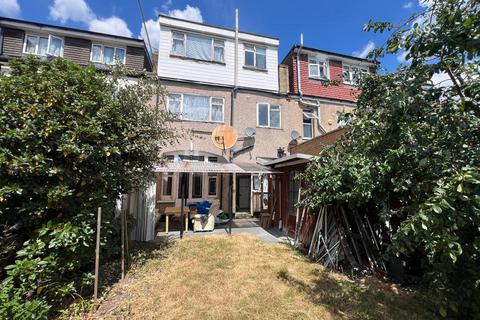 undefined, Breamore Road, Seven Kings
