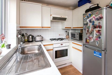 2 bedroom house to rent, Holly Drive, Bath, BA2