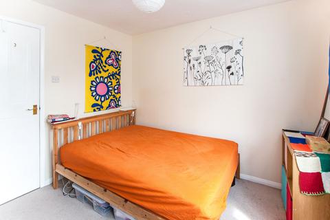 2 bedroom house to rent, Holly Drive, Bath, BA2