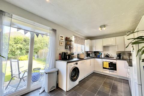 9 Caernarfon Close, Thornton-cleveleys, FY5 4FD