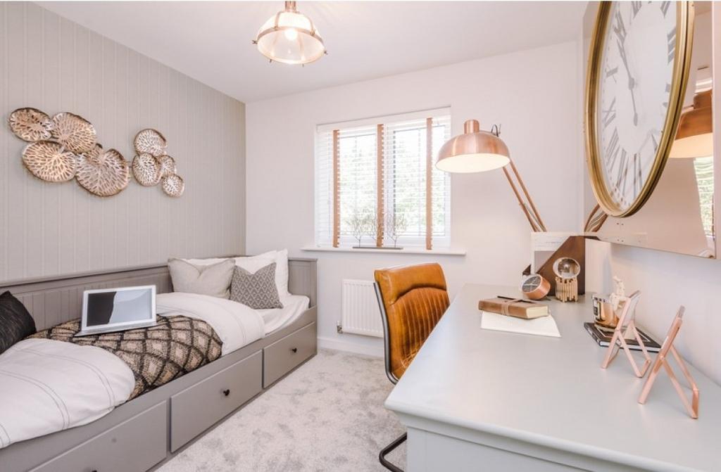 Bedroom/Study
