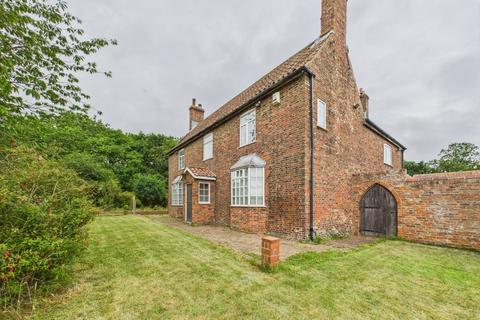 Elm Tree Farm Carr Road, Burton Pidsea, Hull, HU12 9DH