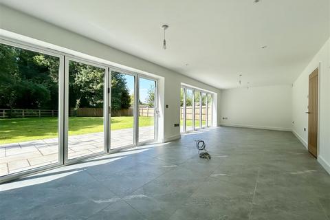undefined, Donnerville Drive, Telford TF5