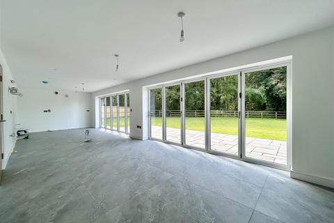 undefined, Donnerville Drive, Telford TF5