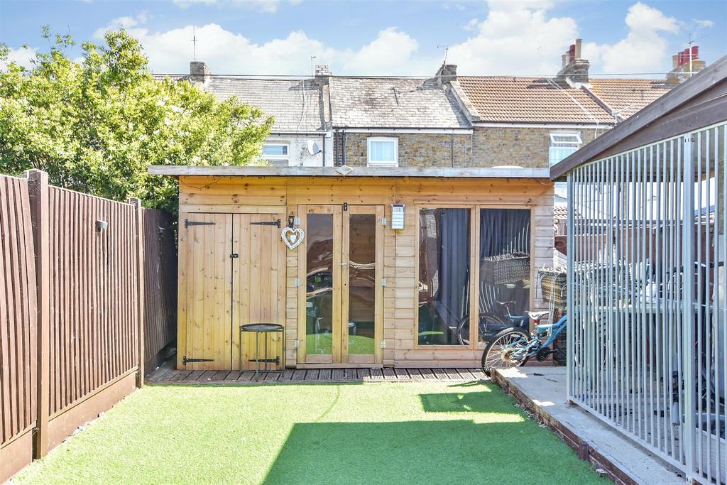 Workshop/Outbuildings