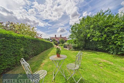 3 bedroom terraced house for sale, Whitebarns Lane, Buntingford SG9