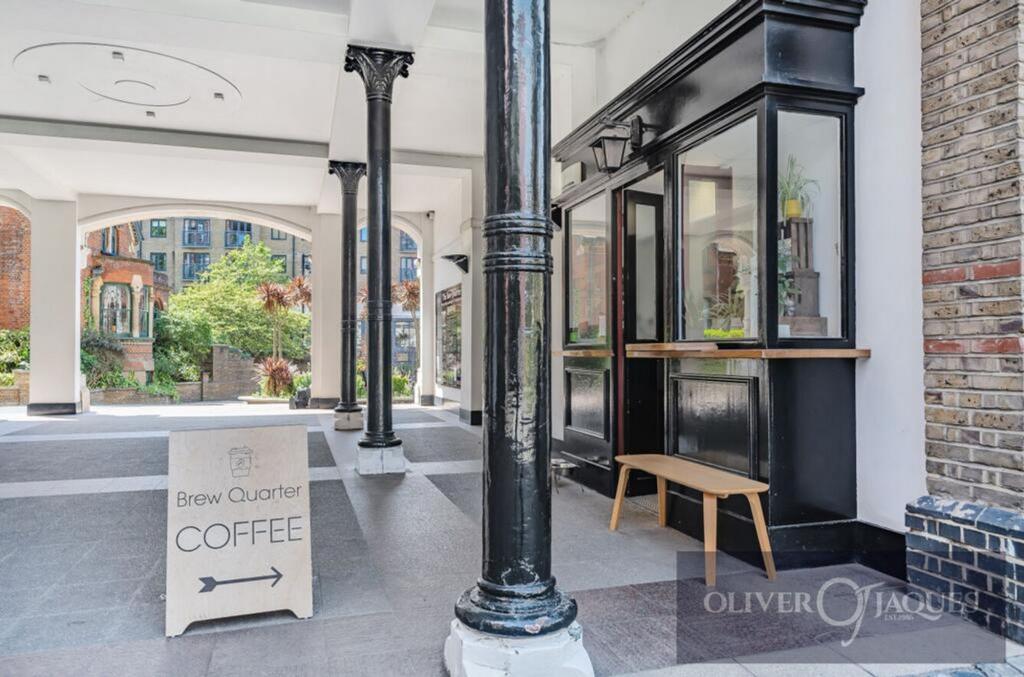 Coffee Shop