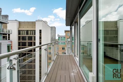 2 bedroom apartment to rent, Salamanca Place, Vauxhall, SE1