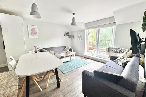 3 bedroom house to rent, Burton Stone Lane, York