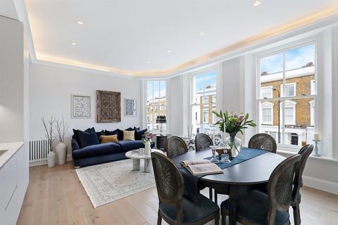 3 bedroom maisonette to rent, London W11