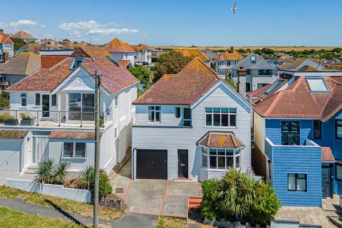 3 bedroom detached house for sale, Crowborough Road, Saltdean, BN2