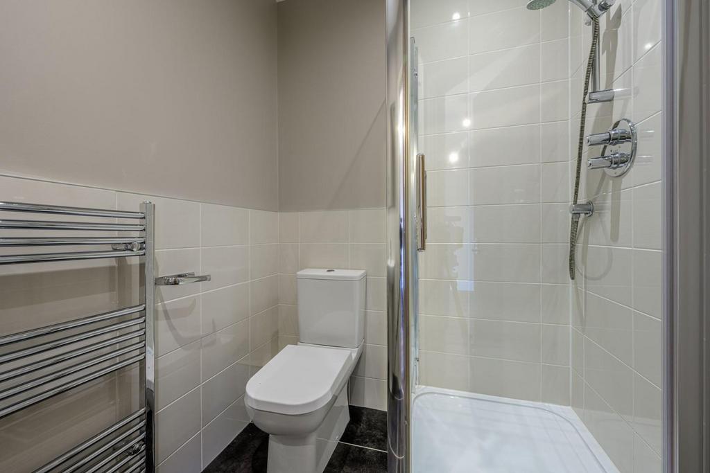 En-Suite Bedroom Five