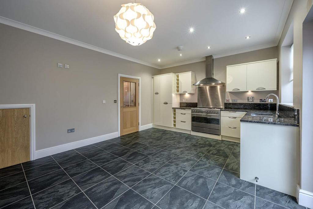 Kitchen Dining Room 2