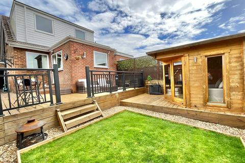 4 bedroom semi-detached bungalow for sale, Hawfinch Road, Stoke-On-Trent ST10