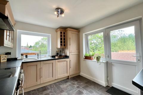 15 Hawfinch Road, Cheadle, Stoke-on-trent, ST10 1RX