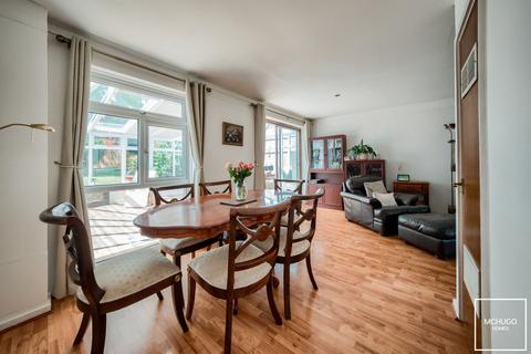 undefined, Niall Close, Edgbaston B15