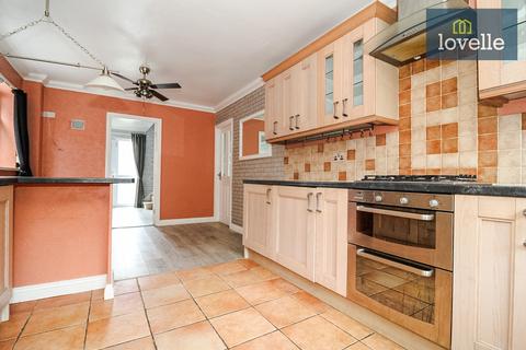21 Grasby Crescent, Grimsby, DN37 9HE