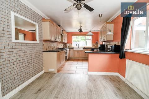 21 Grasby Crescent, Grimsby, DN37 9HE