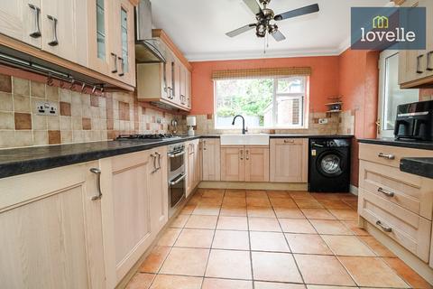 21 Grasby Crescent, Grimsby, DN37 9HE