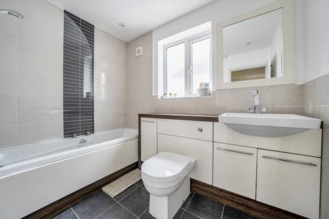 20 Mount View, Rickmansworth, WD3 7AY