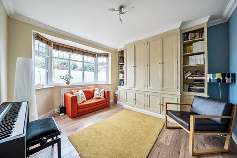 20 Mount View, Rickmansworth, WD3 7AY