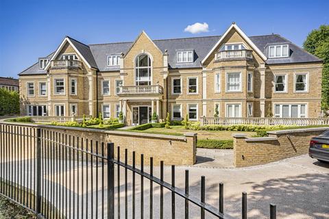 Cockfosters Road, Cockfosters