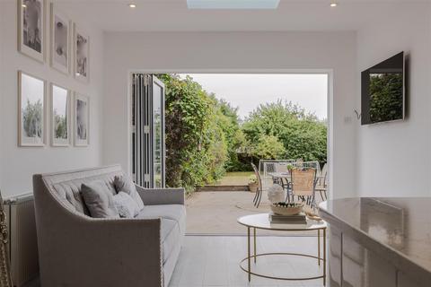 43 Devonshire Road, Scunthorpe, DN17 1ER