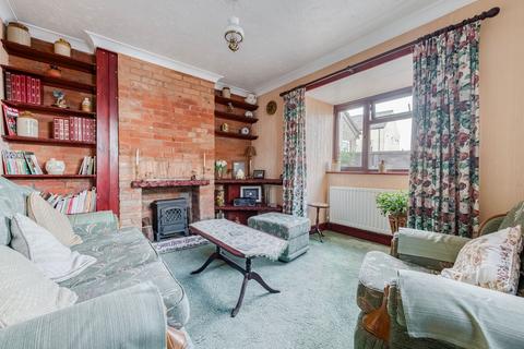 3 bedroom semi-detached house for sale, Cambridge Road, Lowestoft