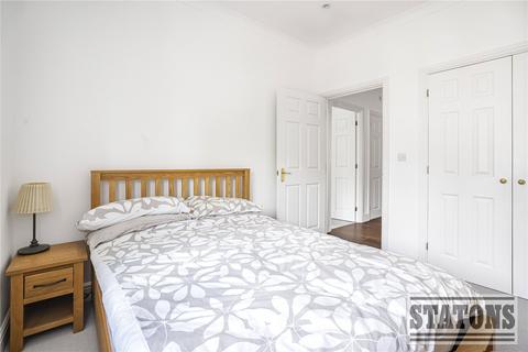 10 Sovereign Mews, Barnet, EN4 0JQ