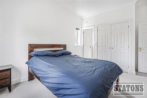 10 Sovereign Mews, Barnet, EN4 0JQ