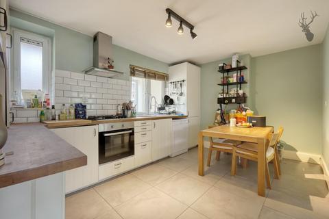 51 Ranwell Close, London, E3 5LN