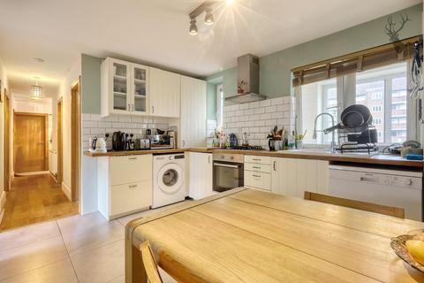 51 Ranwell Close, London, E3 5LN