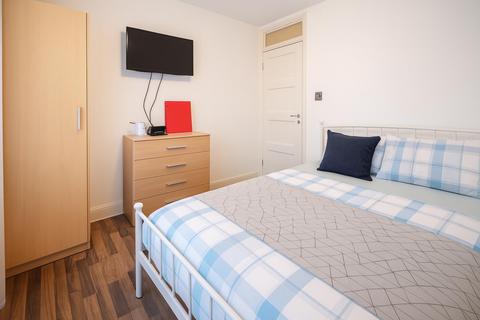 4 bedroom flat for sale, Boyd Street, London E1