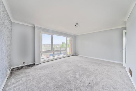 2 bedroom apartment for sale, Cedar Court, Westover Gardens, Bristol, BS9