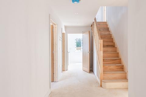 undefined, Superb Chain Free Family Home, Complete with Double Garage & South Facing Garden