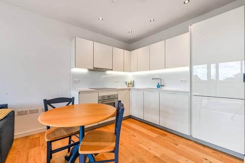 1 bedroom flat for sale, Sandon Court, Stoke Newington, London, N4