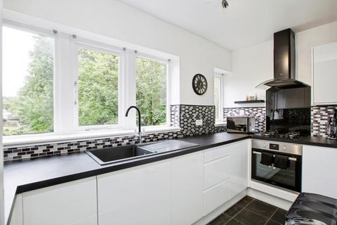 75 Hebble Vale Drive, Halifax, HX2 8TL