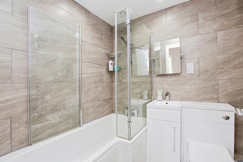 75 Hebble Vale Drive, Halifax, HX2 8TL