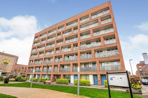 1 bedroom apartment to rent, Hastings Road, London E16