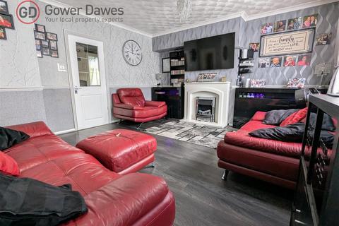 3 bedroom terraced house for sale, Scott Road, Chadwell St.Mary