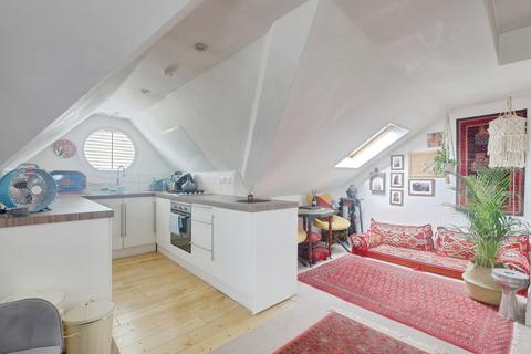 1 bedroom flat for sale, Westborough Road, Westcliff-on-sea, SS0