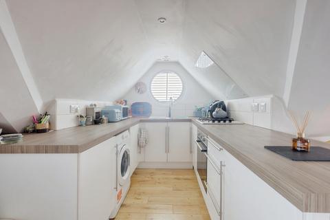 1 bedroom flat for sale, Westborough Road, Westcliff-on-sea, SS0